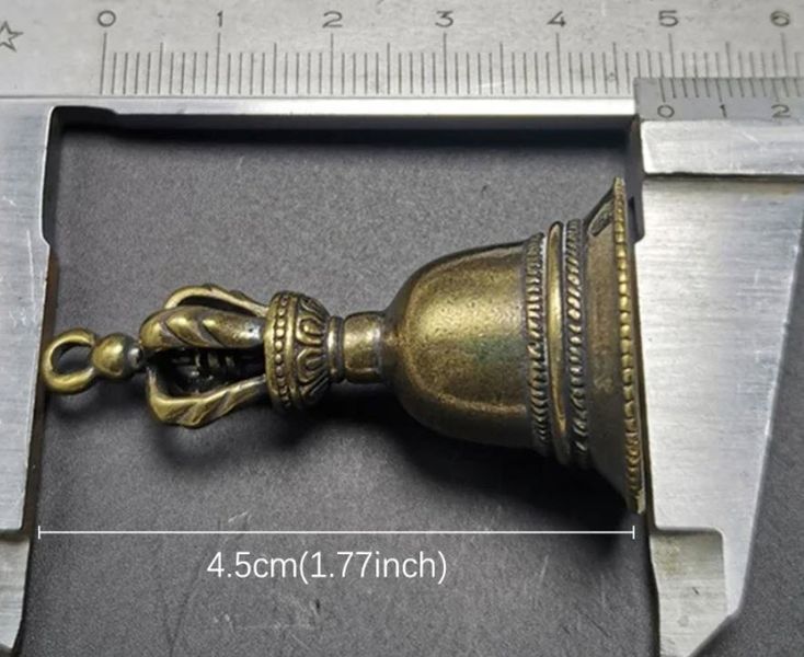 Тибетский ветряной колокольчик хранитель запахов/воспоминаний под духи/парфюм (метал, 5*2*2 см) литой колокол из бронзы и латуни в этническом стиле винтаж 8249 фото