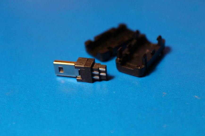 Разъем USB Mini male 8 pin (в корпусе) восьми контактный штекер коннектор MU08M250 3328 фото