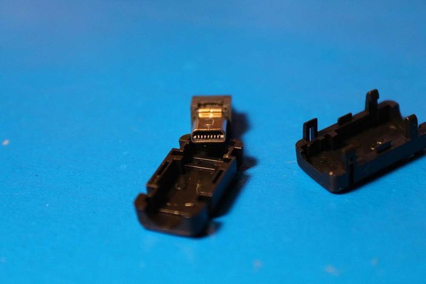 Разъем USB Mini male 8 pin (в корпусе) восьми контактный штекер коннектор MU08M250 3328 фото