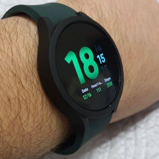 Deluxe Soft Silicone ремешок силиконовый Samsung Galaxy Watch 4 (40-44 мм) Classic (42-46 мм) ОЛИВКОВЫЙ offici 6603 фото