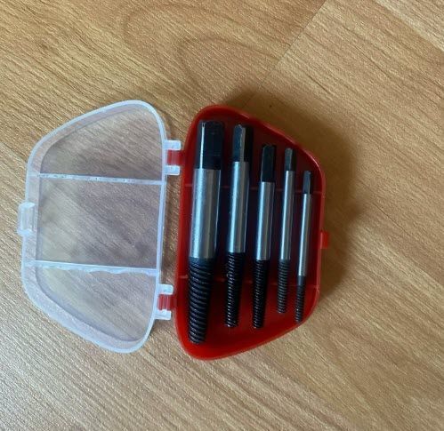 Экстрактор сорванных винтов (5 шт) Woodworking Carpenters Damaged Screw Extractor Набор инструментов для извлечения сломанных болтов и винтов 3122-2 фото