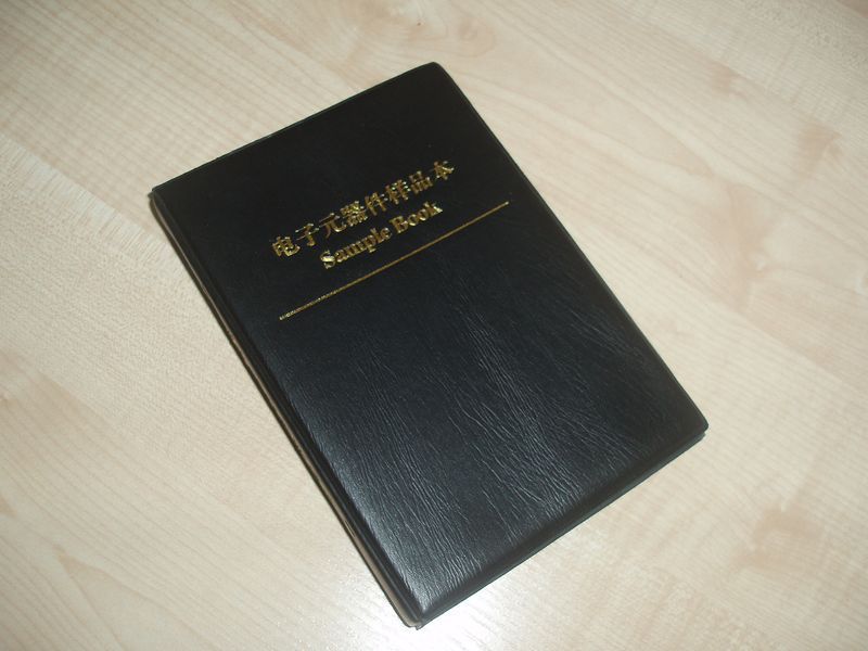 SMD книга (без страниц) для резисторов/конденсаторов/индуктивности (электронных компонентов) СМД Sample book&nbsp; 5823-2 фото