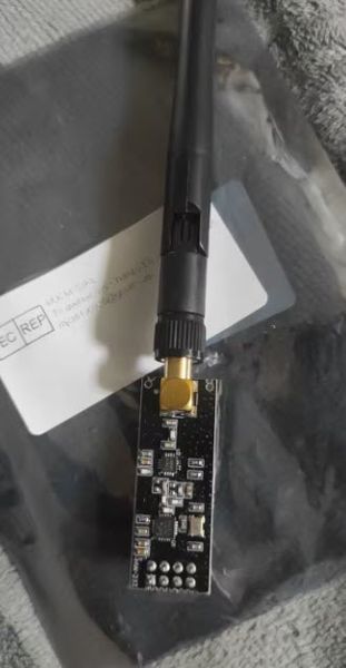 Радиомодуль NRF24L01+PA+LNA HW-237 беспроводной модуль 2.4 ГГц с антенной (дальность до 1100 м) 3.3V Wireless Transceiver RF Transceiver Module Мощный беспроводной модуль nRF24L01+PA+LNA с увеличенной дальностью связи до 1100 метров &ndash; идеальное решение дл 2012-2 фото