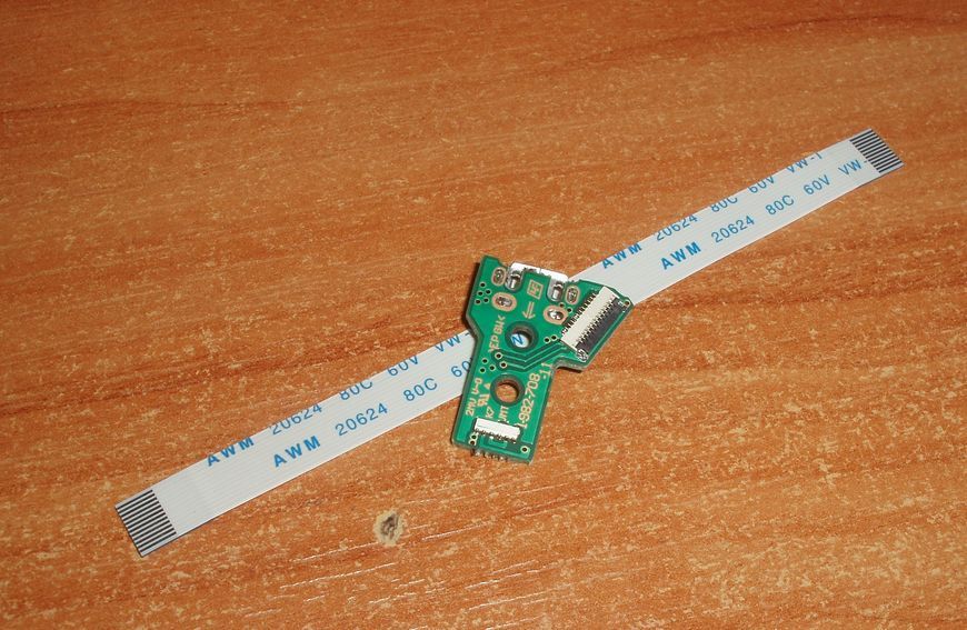 JDS-055 (JDS-050) F701 1-982-708 модуль зарядки Micro USB Dualshok 4 (12 Pin Flex Ribbon Cable) з/ч для ремонт 5401 фото