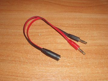 Перехідник 4 pin 3.5 мм (мама) &mdash; 3.5 мм 3-pin (тато, мікрофон) + 3.5 мм (тато, навушники) сплитер аудіо 3601 фото