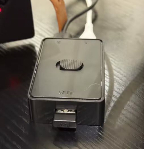 Світчер USB 3.0 KVM USB-sharing-swith (1x2/2x1) під'єднання USB пристроїв до 2 комп'ютерів Switcher двоспрямований комутатор для спільного використання пристроїв перемикач 0136-2 фото