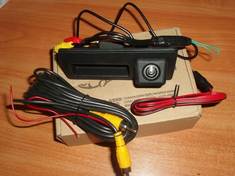 Камера HD night Vision заднього огляду штатна (кнопка багажника) VW Volkswagen Passat B5 Tiguan 2008+ Touareg II 4313 фото