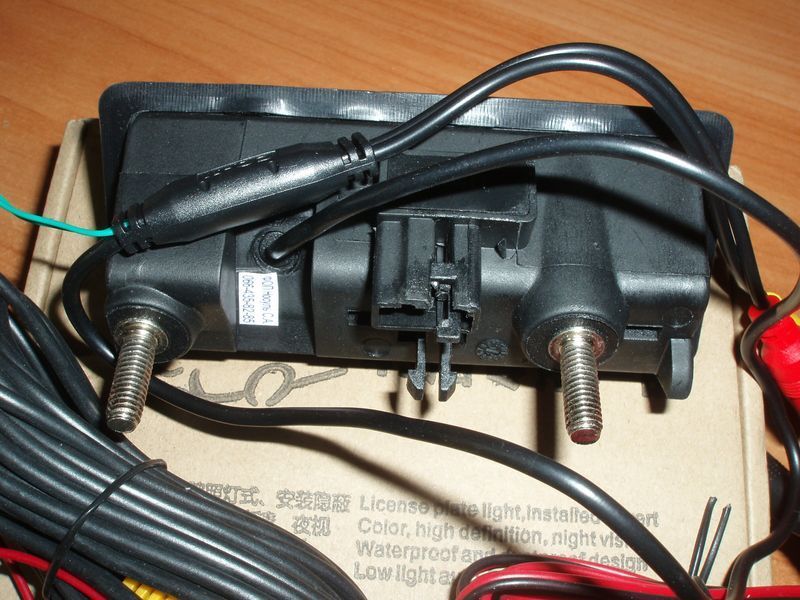 Камера HD night Vision заднього огляду штатна (кнопка багажника) VW Volkswagen Passat B5 Tiguan 2008+ Touareg II 4313 фото