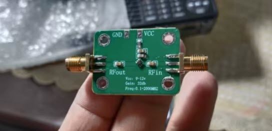 Высокочастотный широкополосный усилитель 0.1-2000 МГц 30dB с высоким коэффициентом усиления 30 дБ и низким уровнем шума (LNA) для разработчиков DIY Frequency HAM RF amplifier Wideband LNA Высокопроизводительный широкополосный радиочастотный усилитель, раз 7837-3 фото
