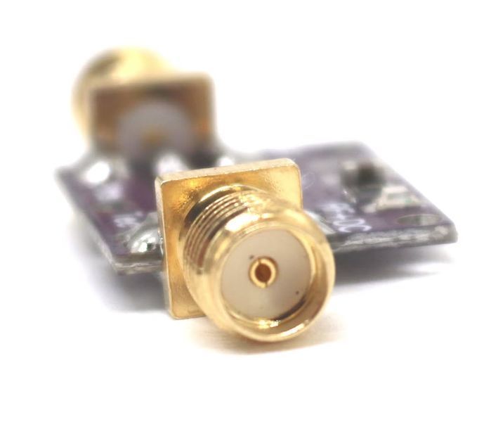 Bias Tee 10MHz...6GHz RF DC blocker ВЧ-сумішник для HAM65 RTL SDR LNA широкосмугового малошумного підсилювача Low Noise broadband Amplifier ВЧ-сумішник Bias Tee 10MHz &mdash; 6GHz RF DC blocker Призначений для подавання постійного струму зміщення на ВЧ-пристрої 7084-3 фото