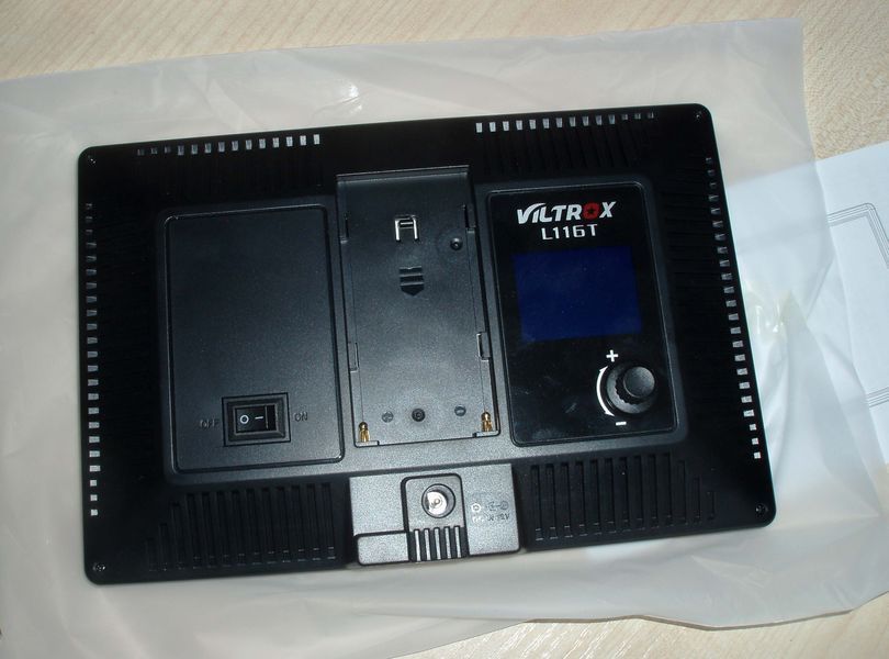 Накамерный свет Viltrox L116T bicolor, видеосвет для фотоаппарата и видеокамеры, LED осветитель светодиодный 4929 фото