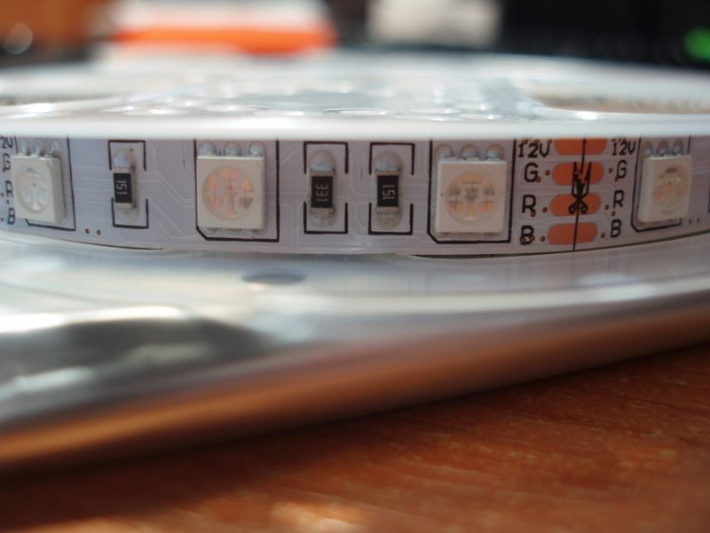 Стрічка LED 5050 RGB IP20 (довжина стрічки 5 м) (60LED/m) DC12V SMD негерметична 5325 фото