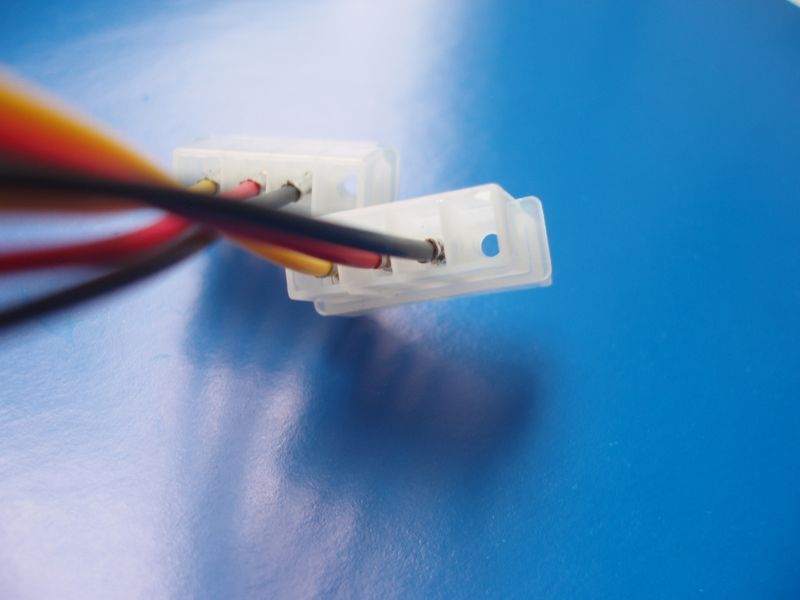 Кабель питания для видеокарт PCI-E 6pin 2xMolex (19 см) 4269 фото