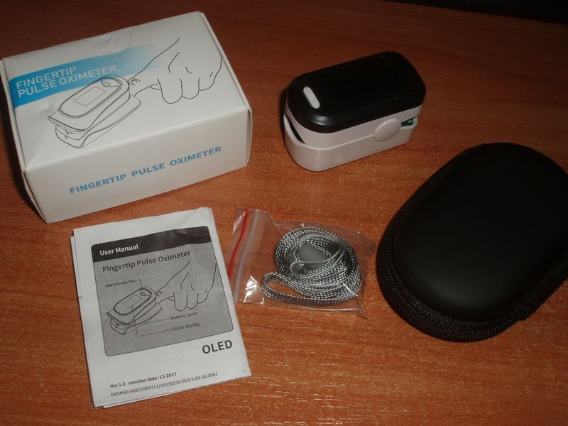 Пульсометр пульс Оксиметр OYK-88 CE ISO Blood Oxygen Monitor Heartbeat Monitor Pulse Oximeter на палец 5553 фото