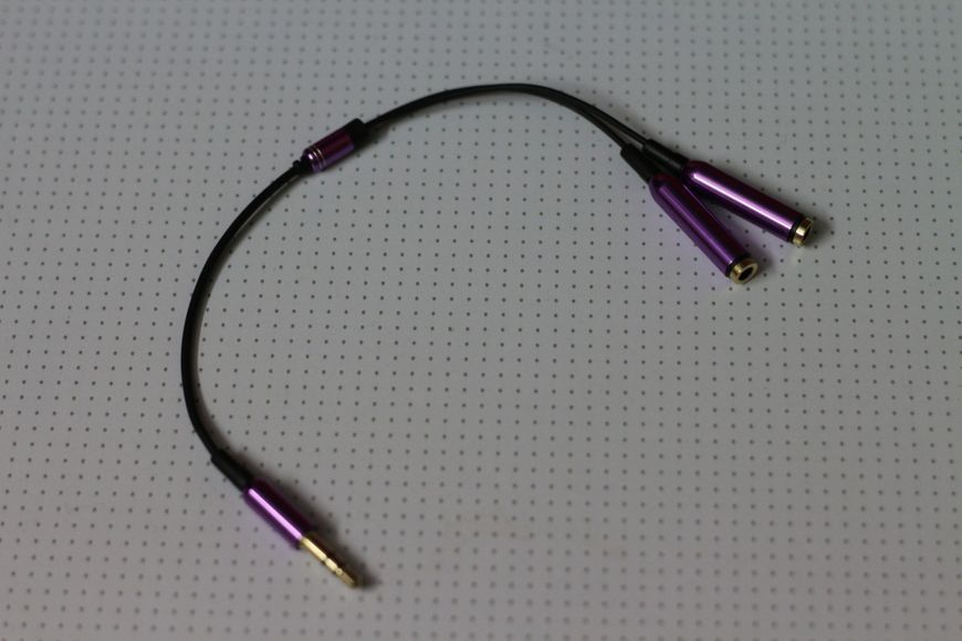 IPhone iPod сплиттер 3,5 мм на 2 аудио выхода Splitter 3.5 jack x2 2685 фото