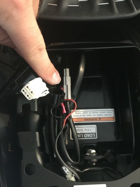 Перехідник OBD2 16 pin - 4 pin (Yamaha) білий для діагностики мото FJR 1300 FZ09 FZ10 MT07 MT09 MT10 R1 R6 XSR 7308 фото