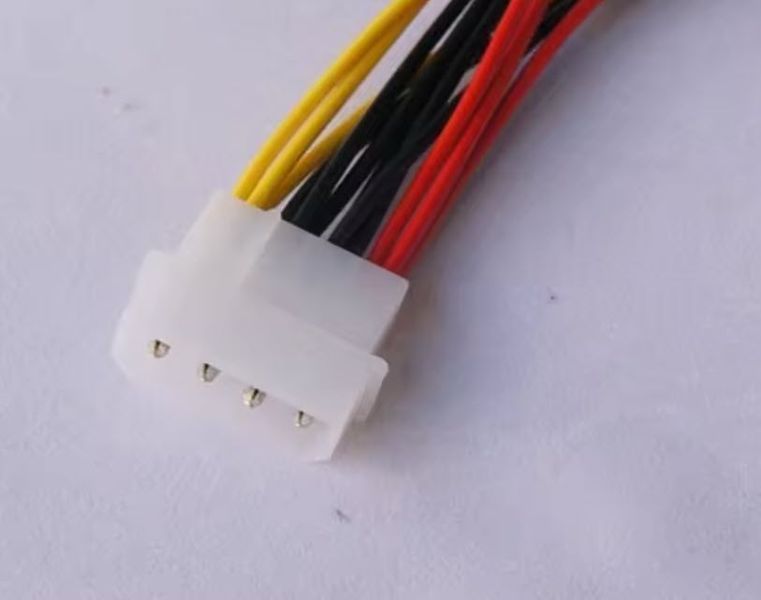Переходник Molex 4pin 1х (папа) - Molex 3х (мама) -20 см- разветвитель питания кабель питания для HDD (Molex Male to 3x Female) для жестких дисков, кулеров, CD/DVD-приводов 1162-3 фото