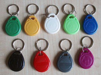 RFID заготовка EM4305 T5577 125кГц метка идентификатор перезаписываемый РЧИД брелок 5109 фото