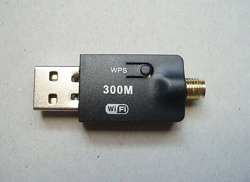 Беспроводной сетевой USB WI-FI адаптер Realtek 8188, скорость до 300 Мбит/с, поворотная антенна, сетевая 1052 фото