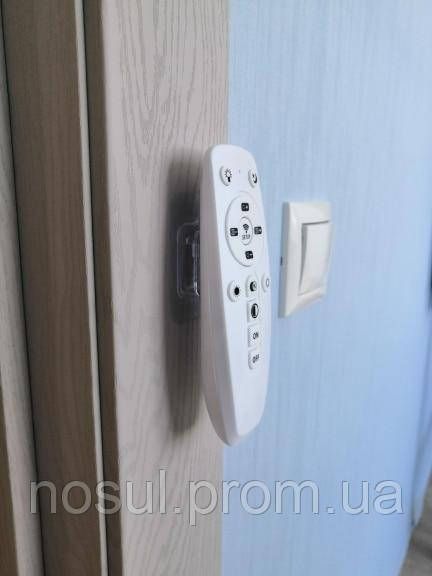 Тримач настінний універсальний на липучці (підвісити пульт, мильницю, рушник) 6516 фото